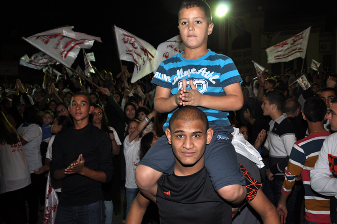 احتفالات النصر في المقر الانتخابي للمرشح فائق عودة